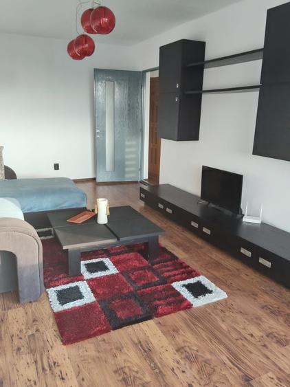 Apartament cu 2 camere decomandat în Tudor