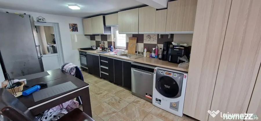 Casă cu 4 camere cu Teren 399 Mp în Central