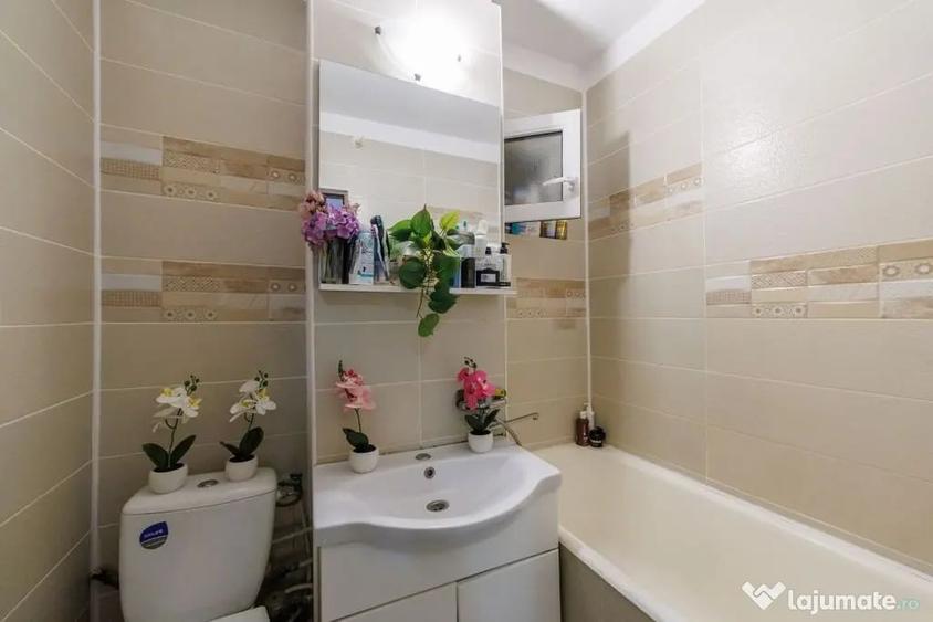 Apartament cu 2 camere semidecomandat în Trivale