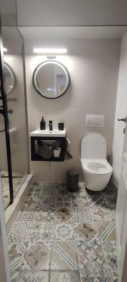 Apartament cu 2 camere decomandat în Romanilor