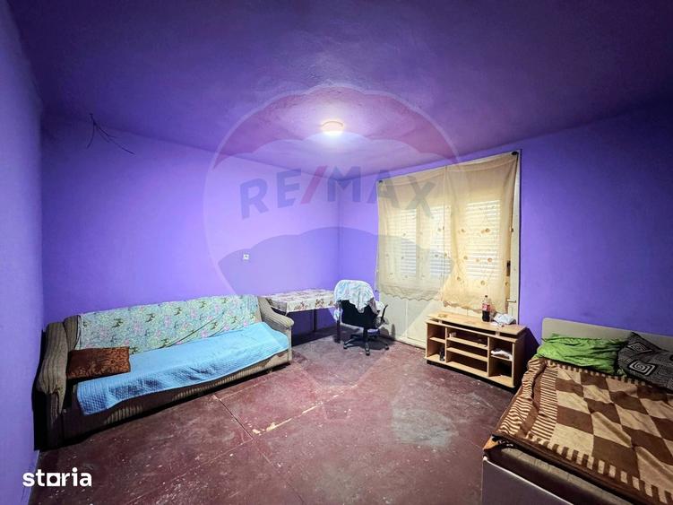 Casă cu 3 camere cu Teren 750 Mp în Central