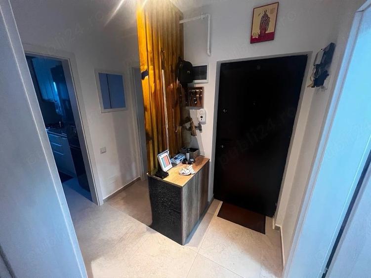 Apartament cu 3 camere decomandat în Apărătorii Patriei