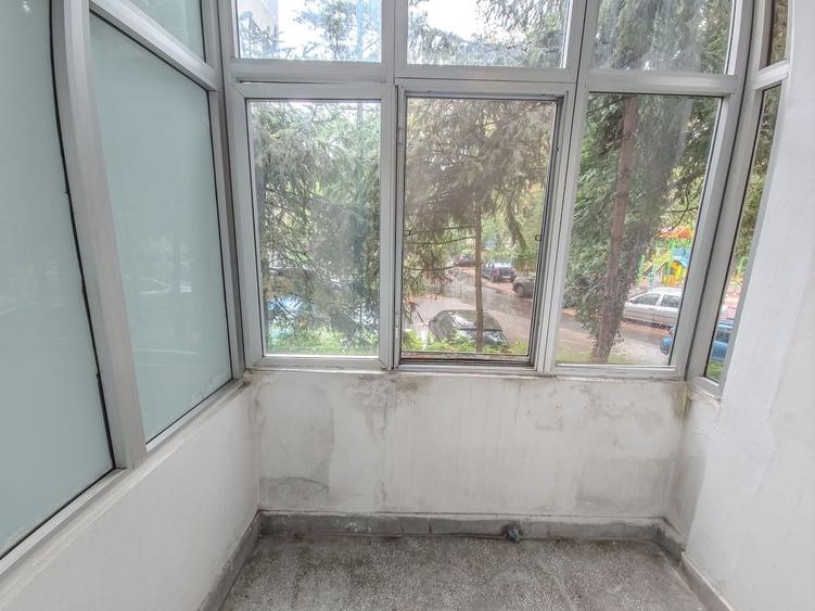 Apartament cu 3 camere decomandat în Grigorescu