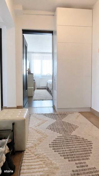 Apartament cu 2 camere decomandat în Romanilor
