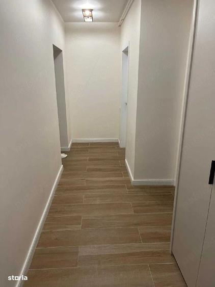 Apartament cu 3 camere semidecomandat în Nord