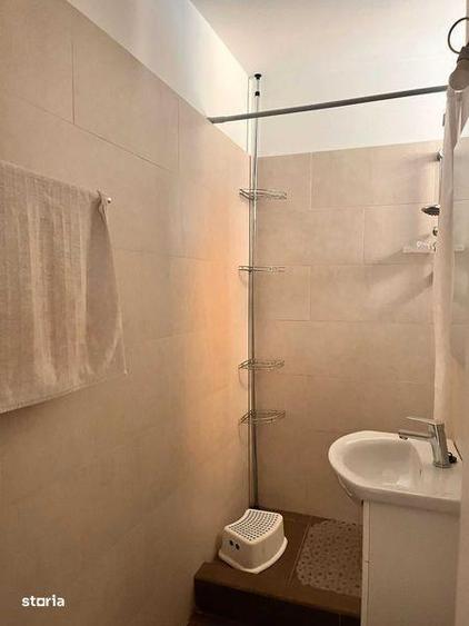 Apartament cu 3 camere în Plopilor