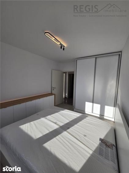 Apartament cu 3 camere decomandat, mobilat în Tractorul
