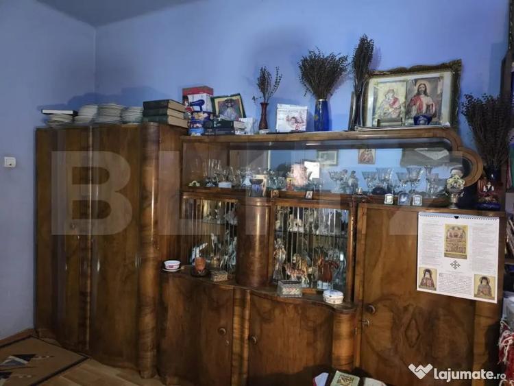 Casă cu 5 camere cu Teren 60 Mp în Titulescu