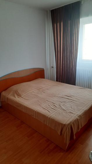 Apartament cu 2 camere semidecomandat în Rahova
