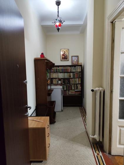 Apartament cu 3 camere decomandat în Națiunile Unite