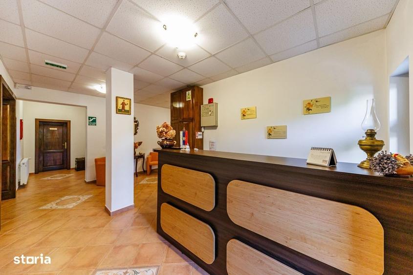 Spațiu comercial, de 600 mp, în Poiana