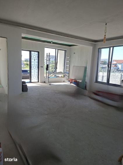 Casă cu 3 camere cu Teren 447 Mp în Central