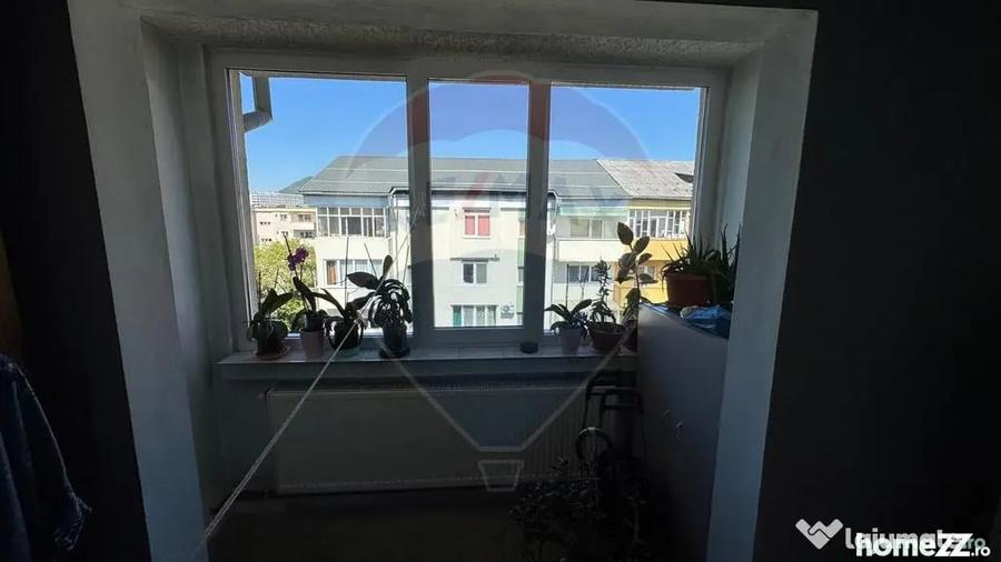 Apartament cu 3 camere decomandat în Central