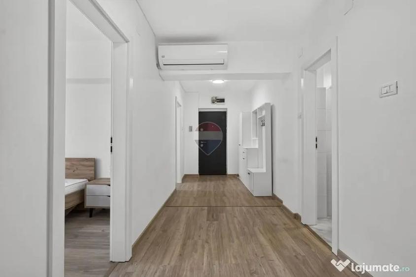 Apartament cu 4 camere decomandat în Polivalentă