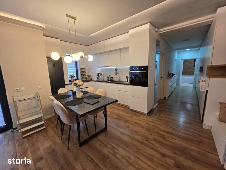 Apartament cu 3 camere în Unirii