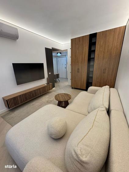 Apartament cu 2 camere semidecomandat, mobilat în Central — fotografia 1