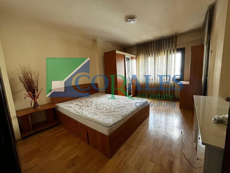 Apartament cu 3 camere decomandat în Dorobanților