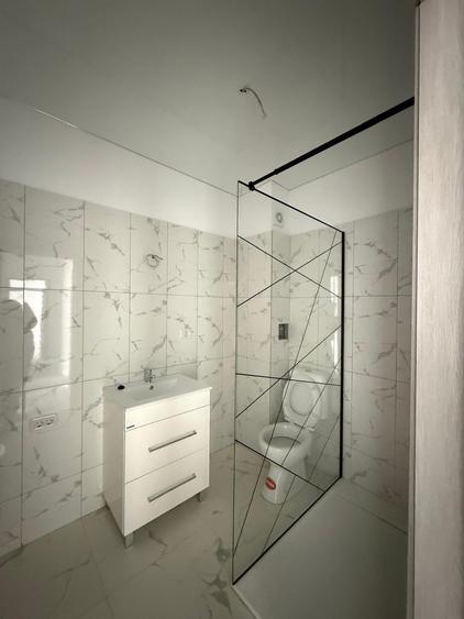Apartament cu 3 camere decomandat în Militari