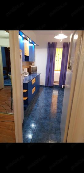 Apartament cu 3 camere decomandat în Calea București