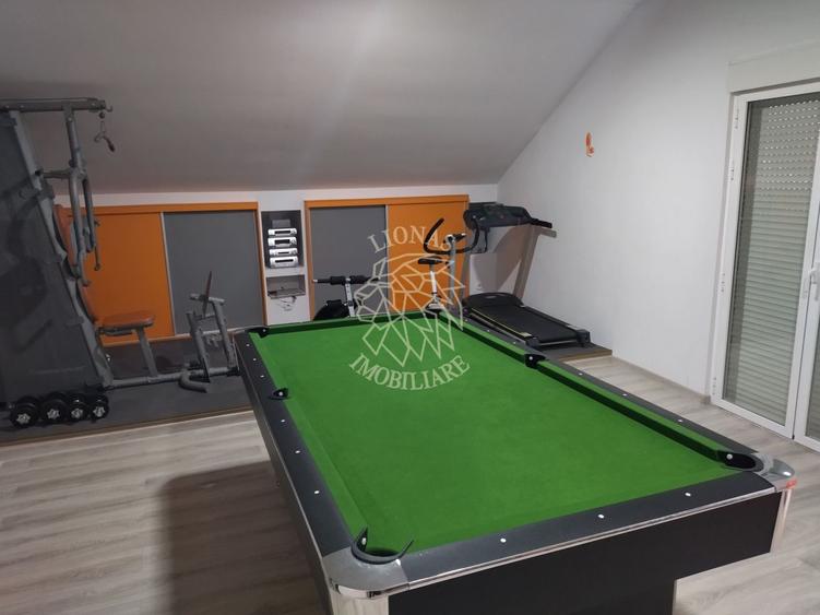 Casă individuală cu 7 camere cu Canalizare în Salva