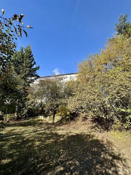 Casă cu 4 camere cu Teren 667 Mp în Central