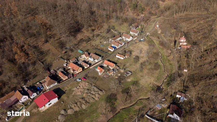 Casă cu 2 camere cu Teren 284 Mp în Central