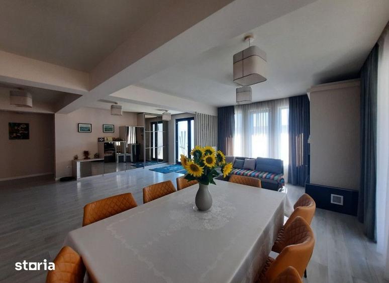 Casă cu 5 camere cu Teren 3001 Mp în Central
