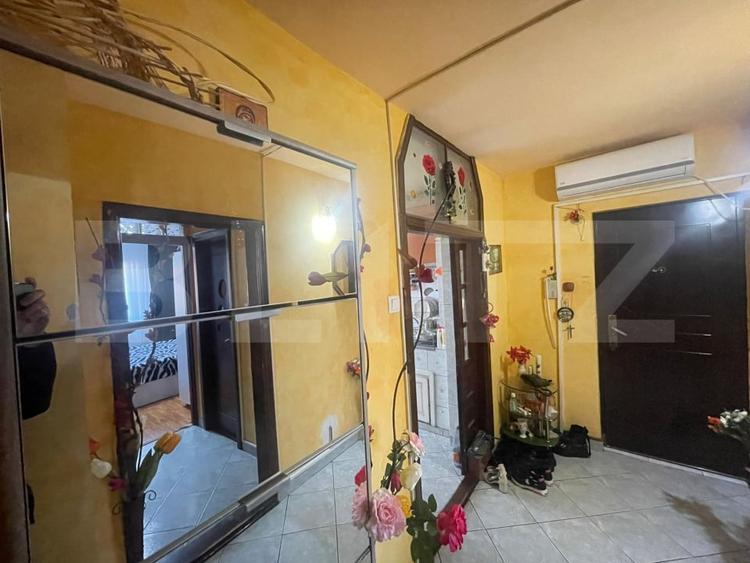 Apartament cu 3 camere decomandat, mobilat în 1 Mai
