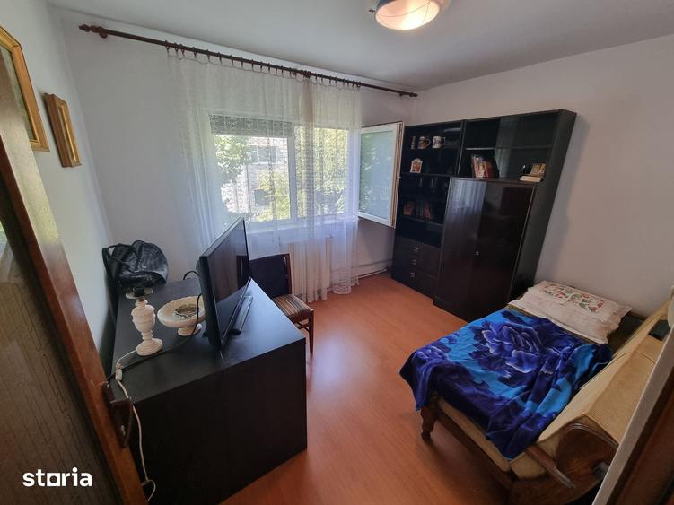 Apartament cu 4 camere în Inel II