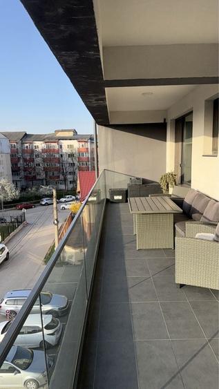 Apartament cu 3 camere decomandat în Traian