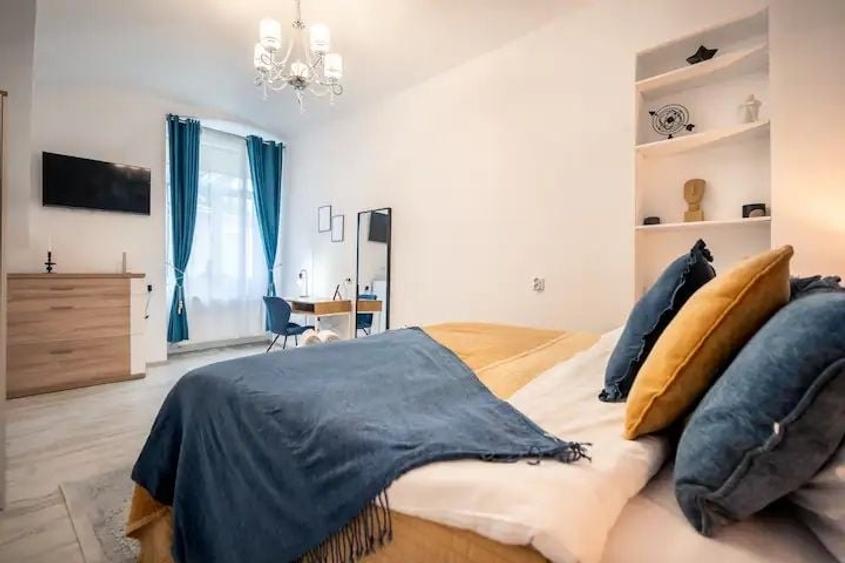 Apartament cu 2 camere semidecomandat în Central