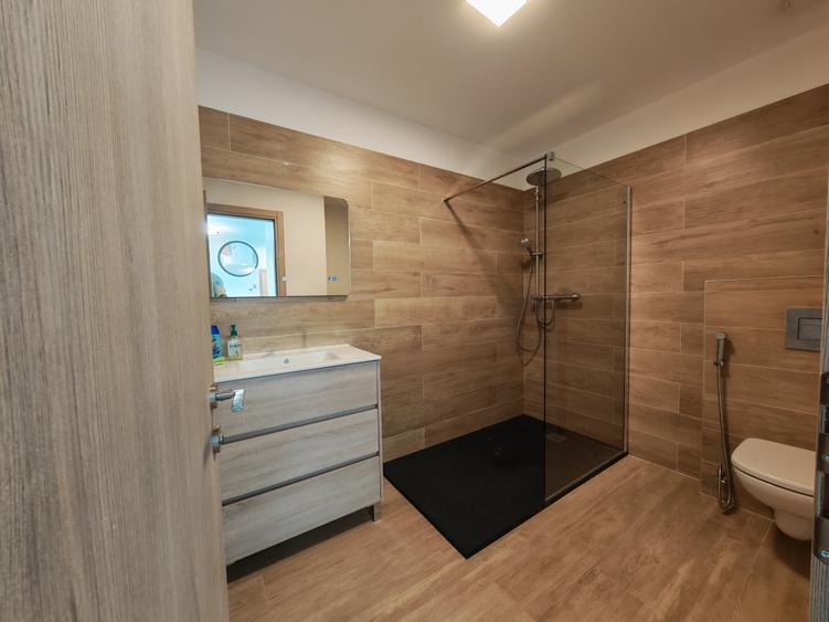 Apartament cu 2 camere decomandat în Sud