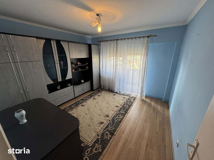 Apartament cu 2 camere decomandat în Soarelui