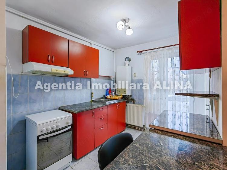Apartament cu 2 camere decomandat în Piața Centrală