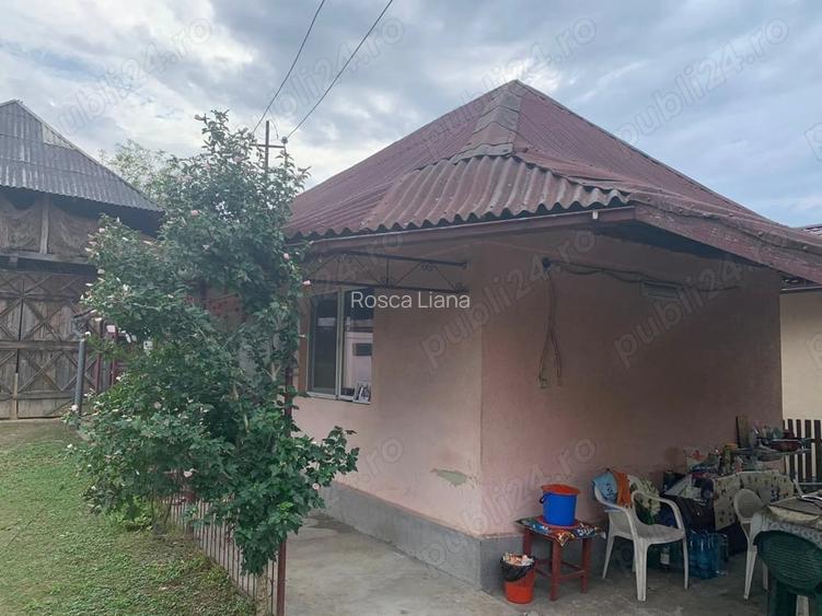 Casa + teren de 17.000 m2 de vanzare in sat Aciua, comuna Pomi, jud.Satu Mare