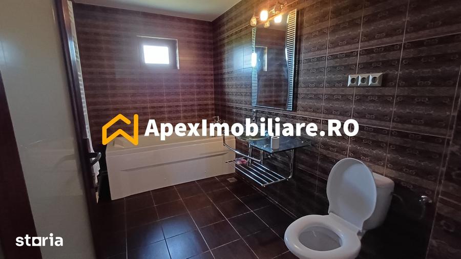 Casă cu 4 camere cu Teren 883 Mp în Varlaam