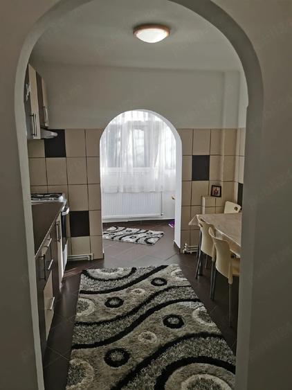 Apartament cu 2 camere decomandat în Nicolina