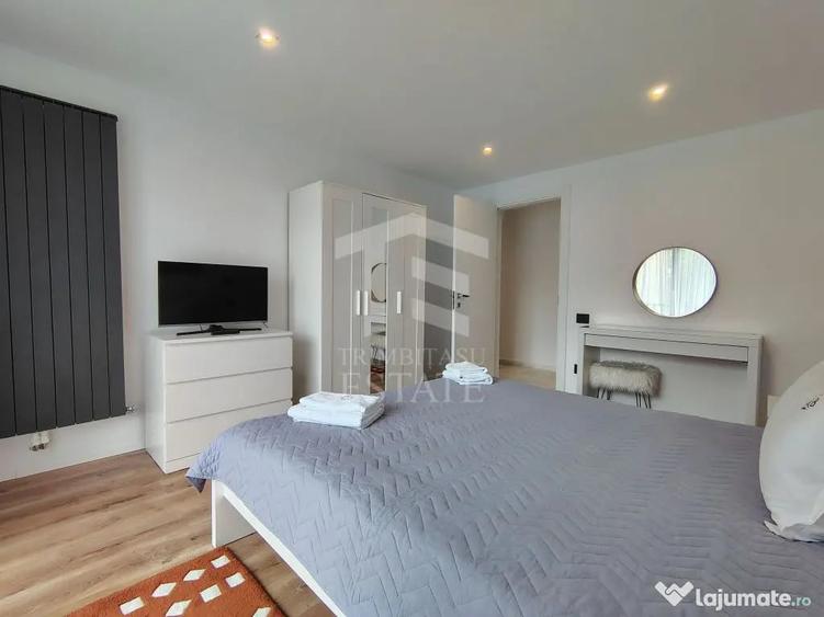 Apartament cu 3 camere decomandat în Piața