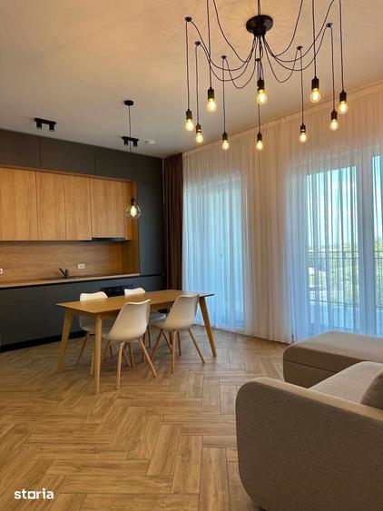 Apartament cu 2 camere semidecomandat în Botizului