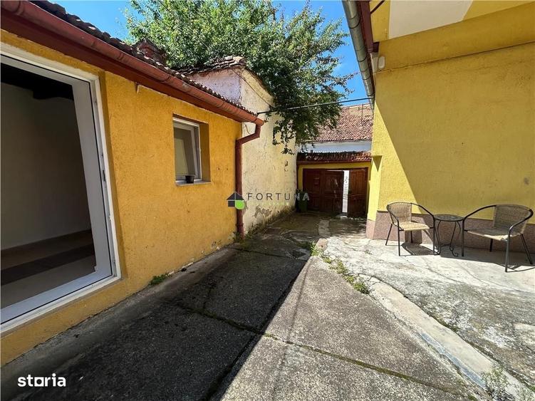 Casă cu 2 camere în Centrul Istoric