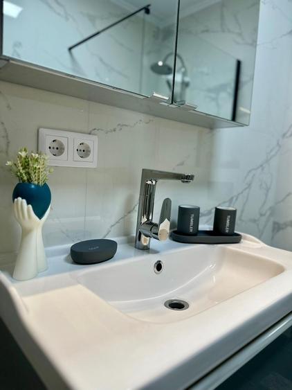 Apartament cu 2 camere decomandat, mobilat în Sopor