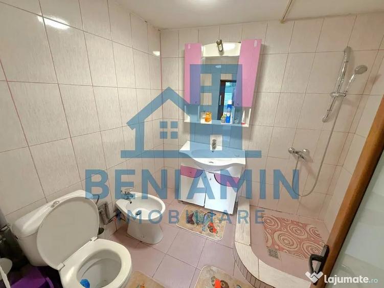 Casă cu 3 camere cu Teren 141 Mp în Bariera Vâlcii