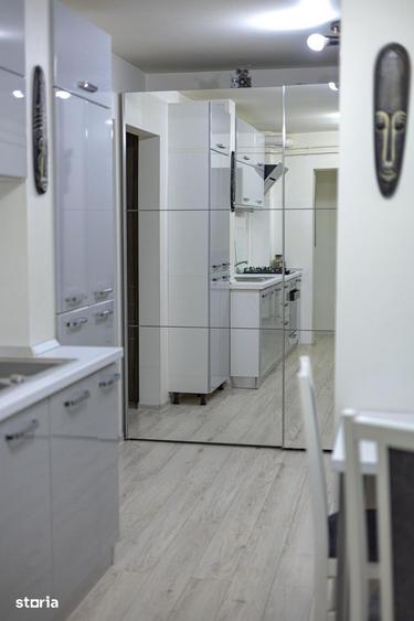 Apartament cu 2 camere în Micro 16