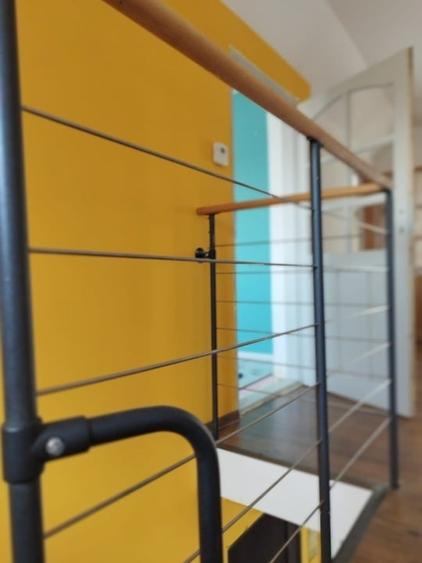 Casă individuală cu 4 camere cu Teren 1000 Mp în Bucium