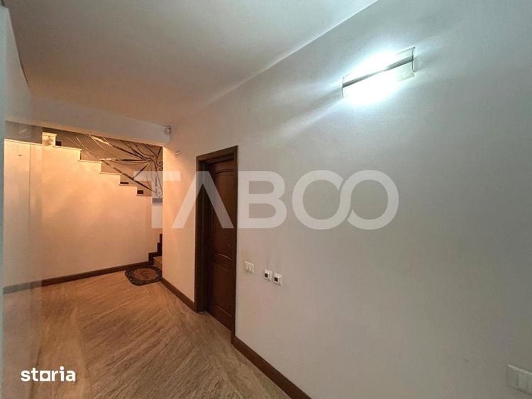 Casă cu 5 camere decomandat cu Teren 57 Mp în Tilișca
