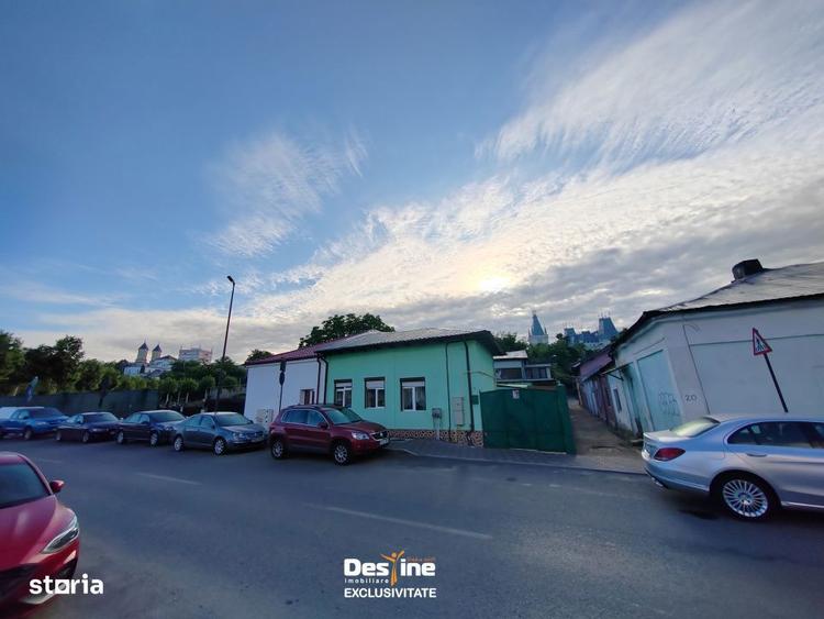 Casă cu 5 camere cu Teren 180 Mp în Central