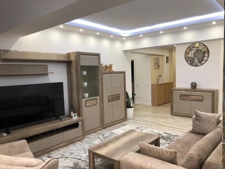 Apartament cu 4 camere decomandat în Nord