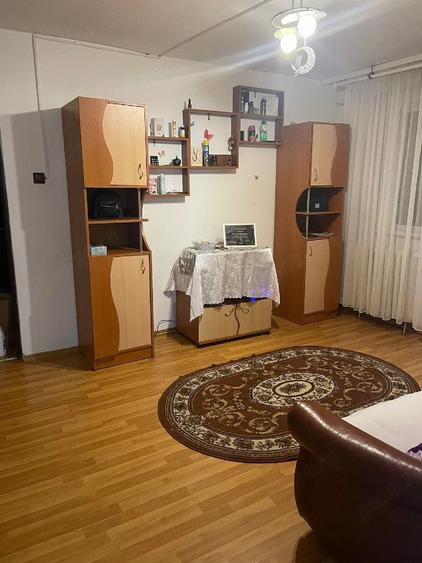 Apartament cu 2 camere semidecomandat în Milcov