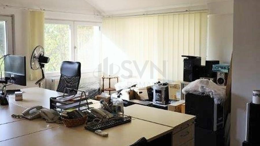 Casă individuală cu 8 camere cu Canalizare în Șoseaua Nordului