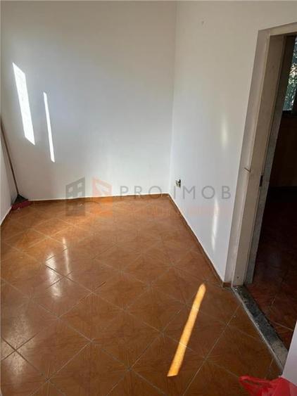 Casă individuală cu 3 camere cu Teren 1865 Mp în Poșta Câlnău